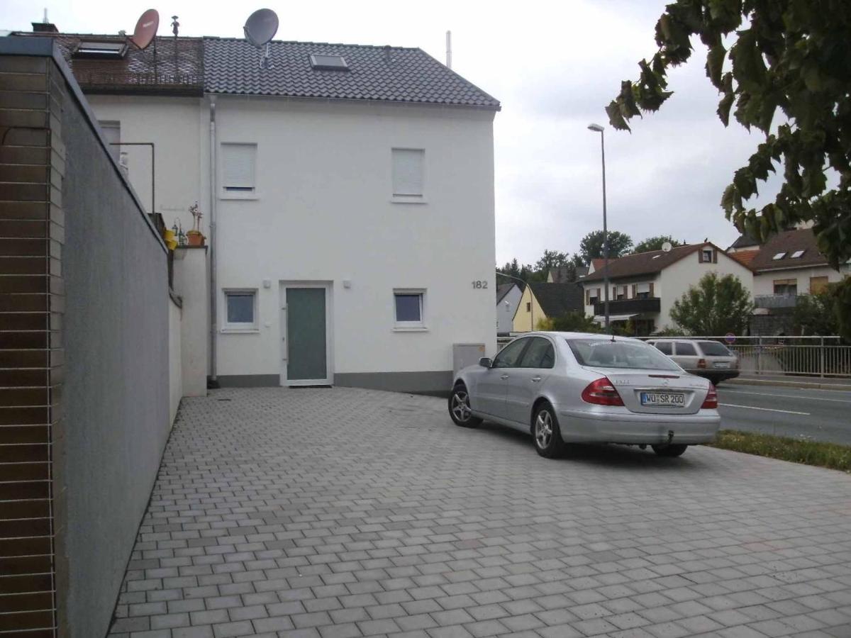 Ferienhaus Nikita Wurtzburgo Exterior foto